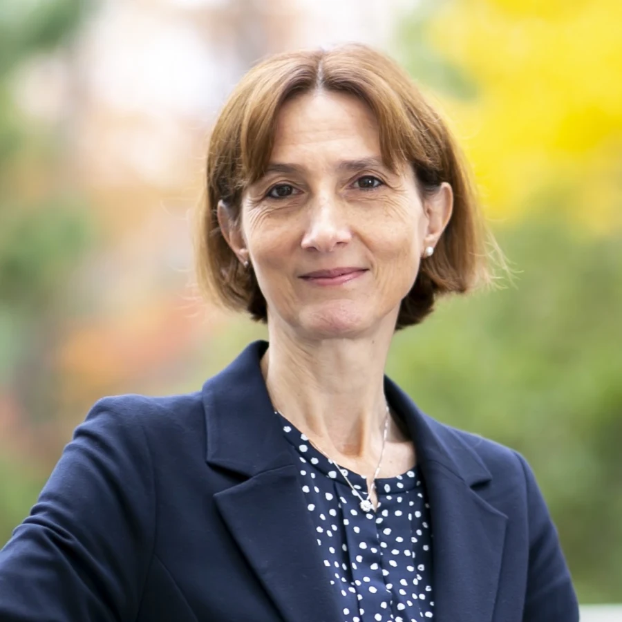 Dr. Paola Cavaliere